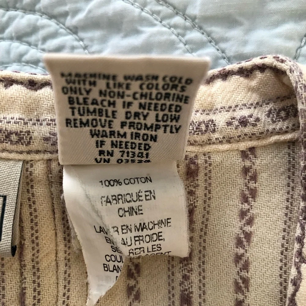 Vintage LL Bean Dobby pintuck nightgown. Size large. - Picture 6 of 8
